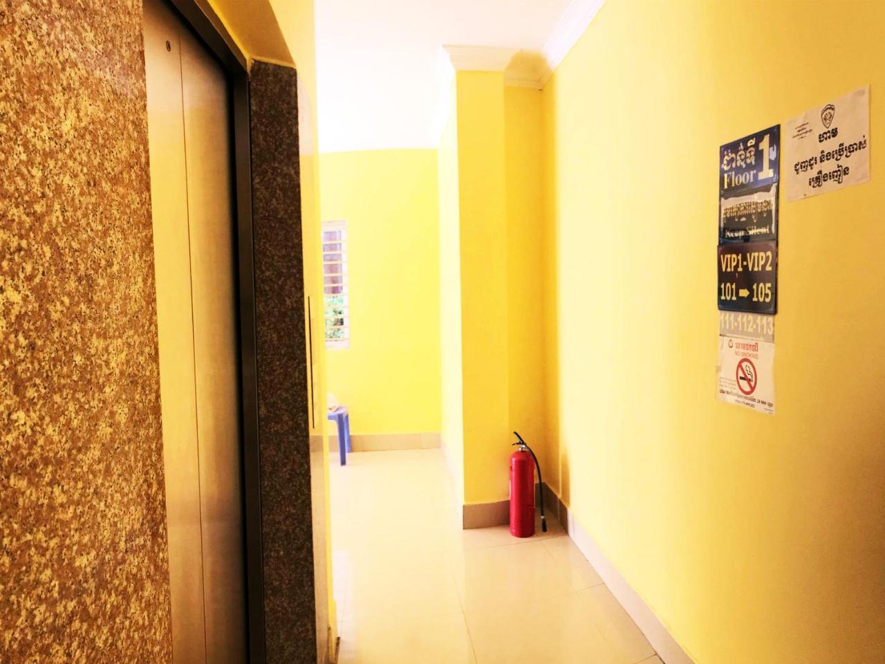 First Hotel Battambang Bagian luar foto